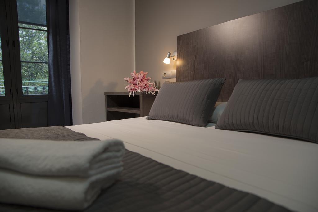 Ciudad Condal - Paseo De Gracia 3* Barcellona